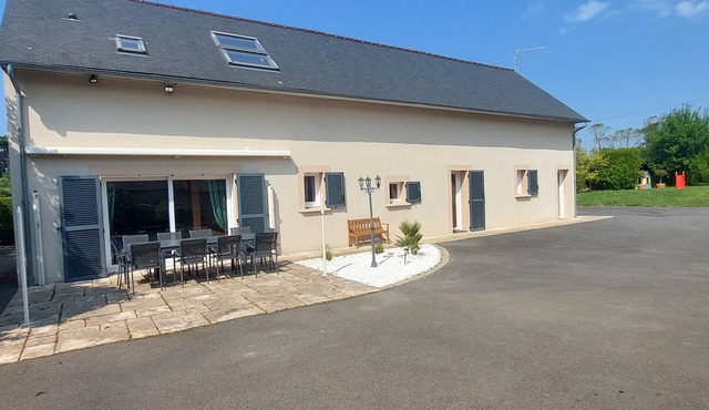 Large house ☀ garden ☀ near the landing beaches