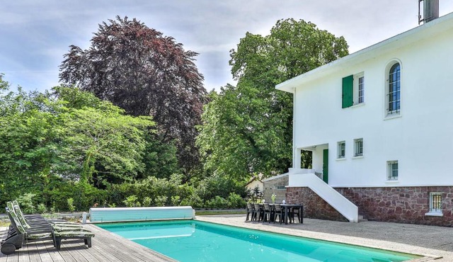 Lavignottes - AC - Piscine & Tennis