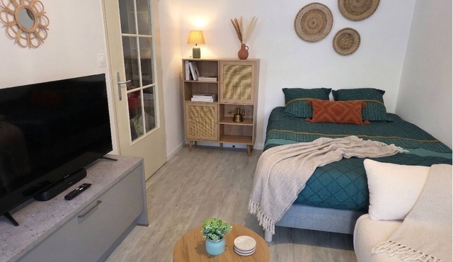 Le 28 : Studio - Terrace & Garden (Near Tram)