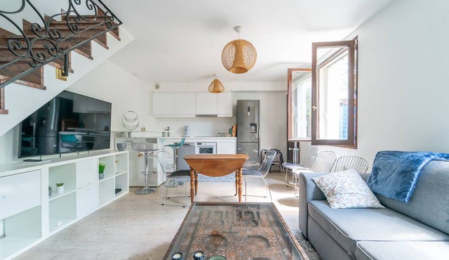 Le Duplex de Drancy - Appt 5p à 25 min de Paris