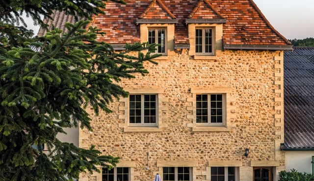 Le Figuier, 10 pers. with games room, billiards & table soccer