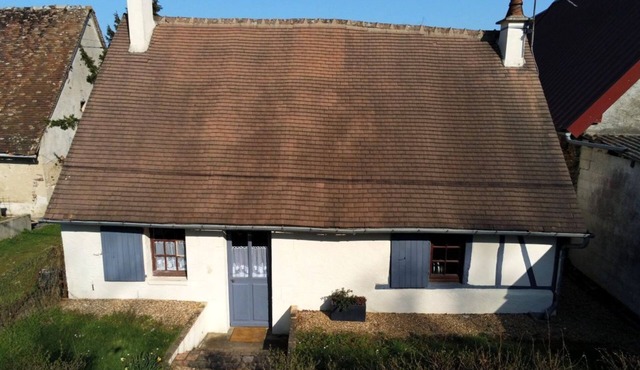 Le gîte des Ânes. Sleeps 5. Near Sancerre, Bourges, Sens Beaujeu, La Borne