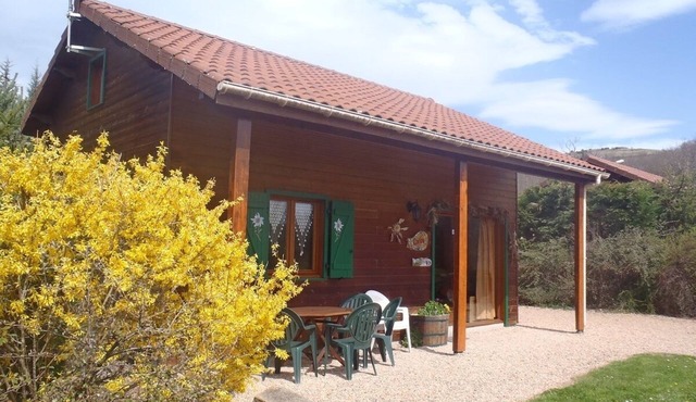 LE Griou, Les Chalets de La Vigne Grande Au Calme Dans un Écrin de Verdure