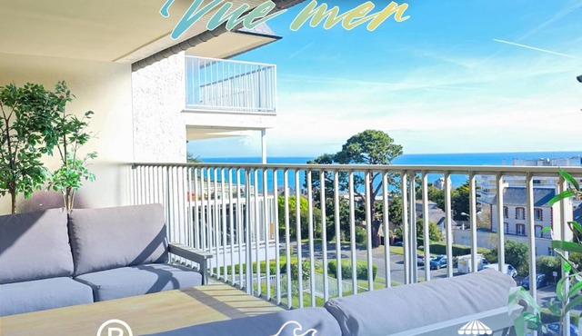 Le Marin, vue mer d'exception avec balcon filant