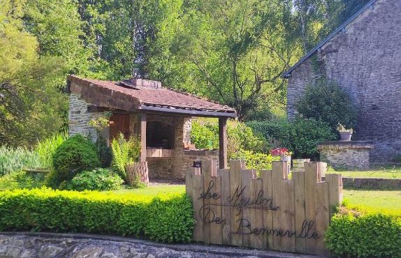 Le Moulin de Benneville chambres d'hôtes, petit déjeuner compris