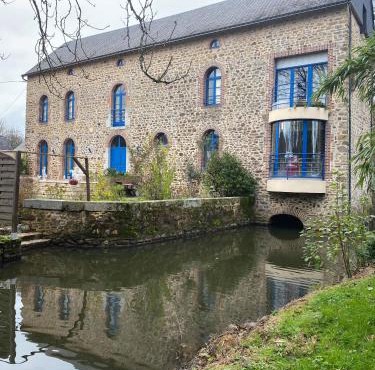 LE MOULIN DE MERAL