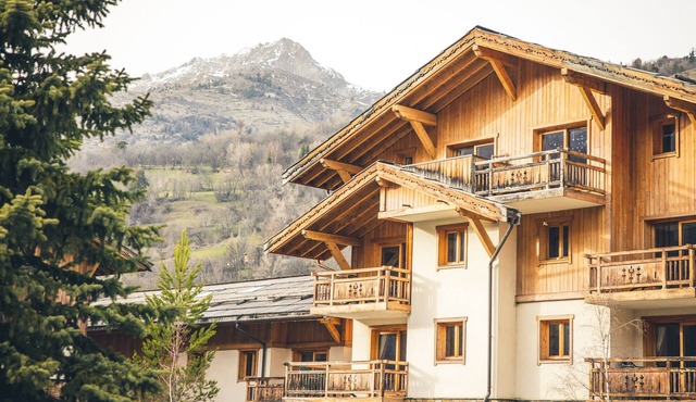Le Serre d'Or, large apartment at the foot of the slopes