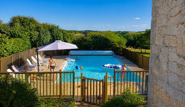 Les Artals- Villa with 12m pool, boules court