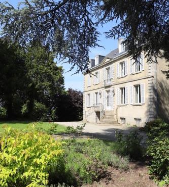Les Deux Marguerite