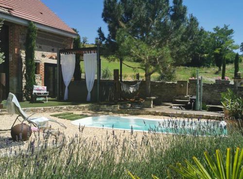 Loft rénové avec piscine privée et spa - Havre de paix en Auvergne - FR-1-489-337
