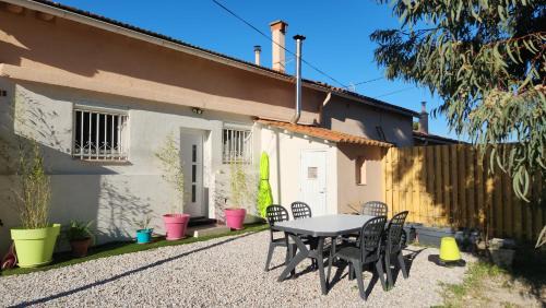 Logement entier dans un espace de verdure