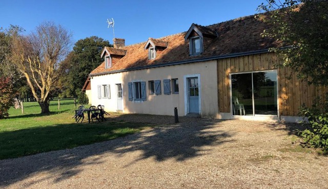 Longère rénovée proche du Mans avec jardin et salle de jeux - FR-1-410-248