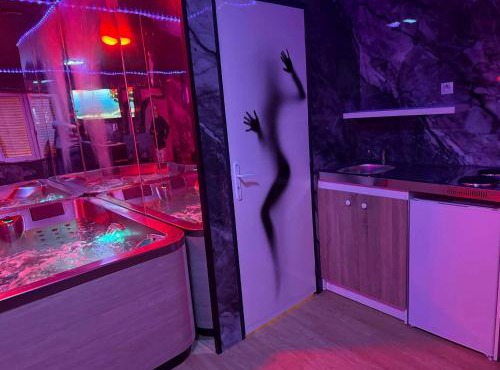 Love And Spa