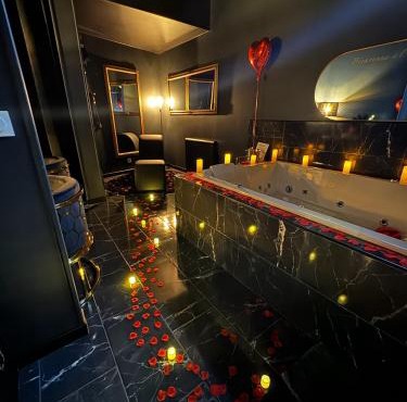 Love Room Chic Lescapade à Cherbourg