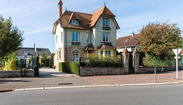 Lovely Child-friendly Villa in Bayeux