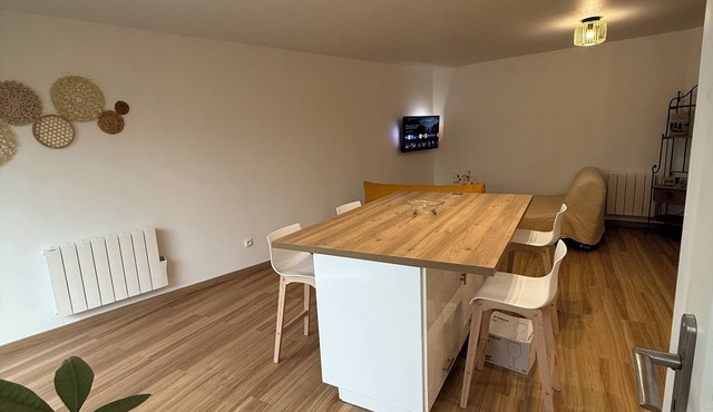 Lovely detached house. Forest. Garden terrace. Kitchen garden. Private parking lot