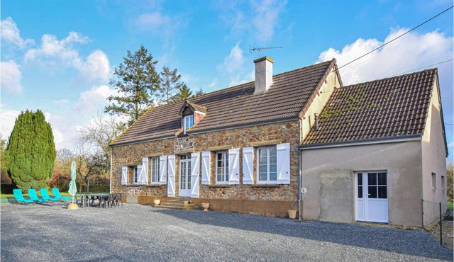 Lovely Home In Montsenelle With Wifi