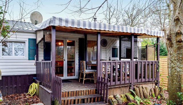 Lovely (sta)caravan in Livry-sur-Seine