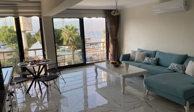 Luxury Apartment with Sea View in Fethiye Center in Muğla