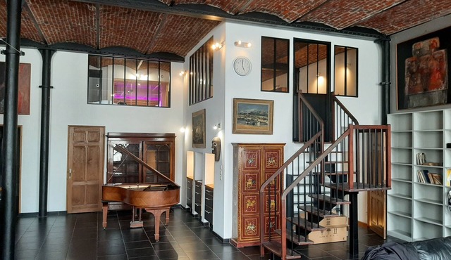 Luxury loft in Lille/Tourcoing with sauna, spa, 4 guests, with parking