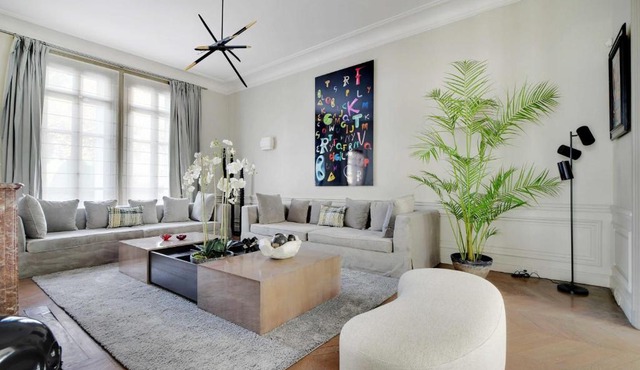 Luxury Mansion with Garden in Heart of Neuilly