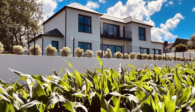 Luxury Villa with panorama sea view + privat wellness area + sauna + swim SPA