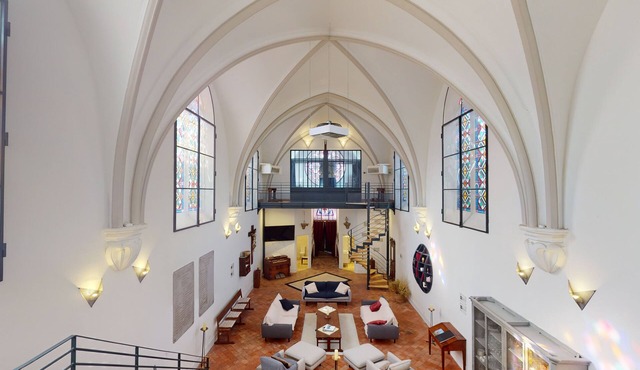 Magnifique Chapelle Entièrement Rénovée en Cœur de Ville Pour 8 Personnes