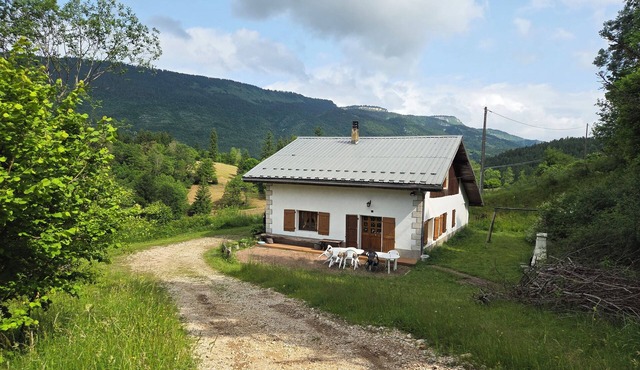 Maison 10 Personnes Spacieuse Dans le Vercors Avec vue Montagne. Sans Voisin