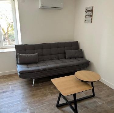 Maison 2 chambres, climatisée avec cour privative