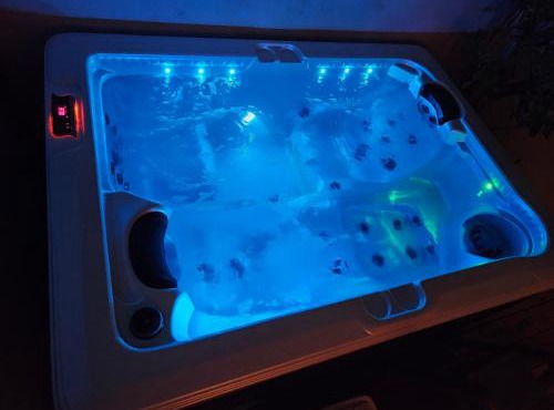 Maison 3 étoiles à 50m mer plages îles nature piscine chauffée jacuzzi privé WIFI