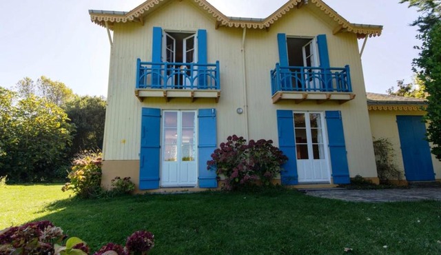 Maison avec jardin et accès direct plage à Le Palais - FR-1-418-20
