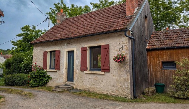 Maison avec jardin, piscine chauffée et baignade à proximité - Le Menoux - FR-1-591-234