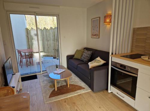 Maison avec terrasse calme - idéale déplacements pro - Borne charge voiture elec