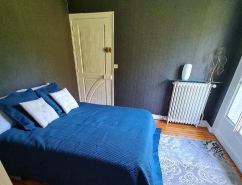 Maison Briand - Petite chambre chez l'habitant - Melun Centre - Wifi, Netflix, Smart TV, Lit à mousse mémoire de forme