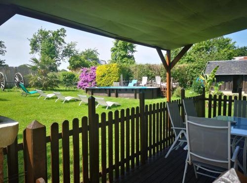 Maison charmante à Notre-Dame-du-Touchet avec piscine partagée