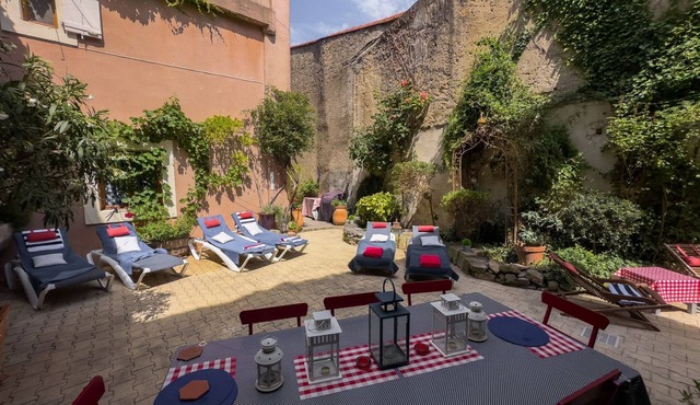 Maison Charvin - Four Bedroom Villa, Sleeps 8