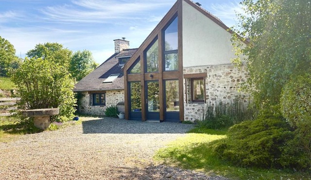 Maison de charme en pierre - Bord de rivière - Calme