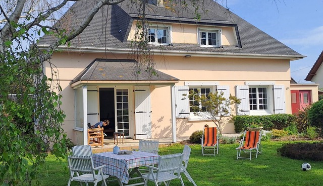 Maison Familiale Denneville Plage , 200m de la mer