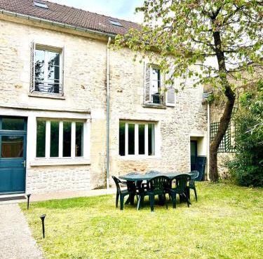 Maison Le Clos des Cerfs by La Boîte En Plus