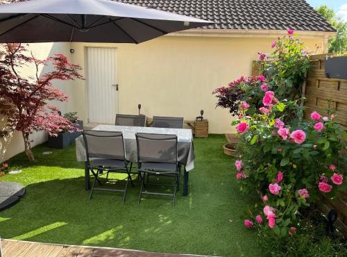 Maison moderne proche Paris avec espace jardin