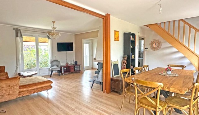 Maison spacieuse-3 chambres-jardin-parking privé