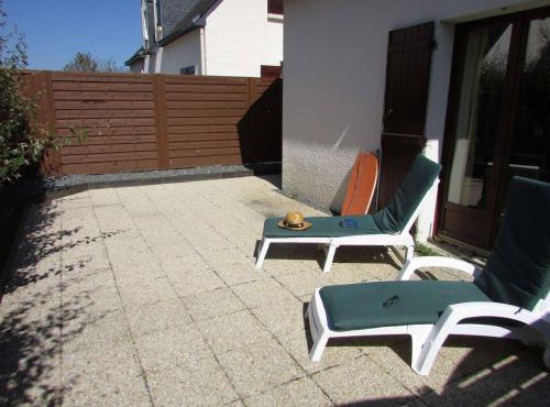 Maisonnette 3p 32m² avec Piscine, Jardin et Parking - Proche Plage de Kerhilio - FR-1-479-55