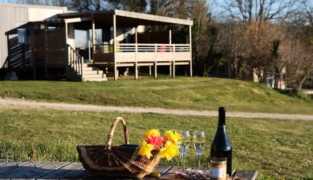 Mobil-home EXCLUSIF - 3 bedrooms - Jacuzzi & Valley view 6 people