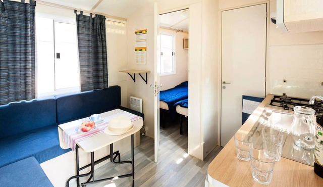 Mobile Home | Classic | 2 Bedrooms | 6 Guests | Simple Terrace