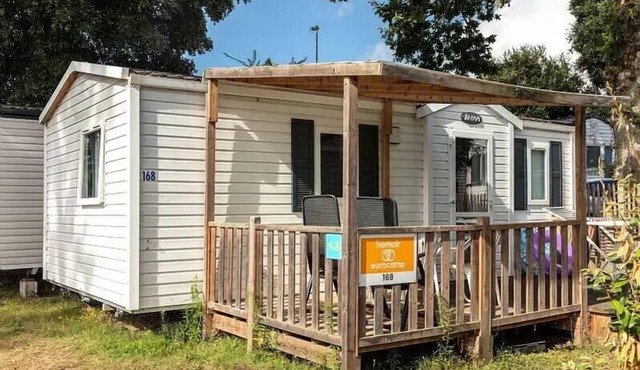 Mobile Home | Classic | 2 Bedrooms | Sleeps 4–6 | Raised Deck