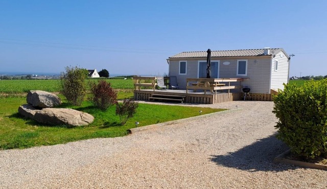 Mobile Home 'Ty Reuniou' with Sea View, Private Terrace and Garden