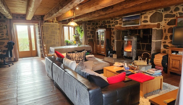Mountain Buron in the heart of the Monts du Cantal