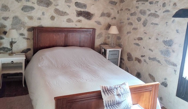 Mountain house at 1100m. altitude, ideal for walks and hiking.