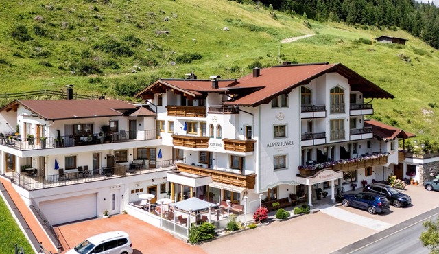 Multi-bed room for 4 guests with 28m² in Gerlos (311940) in Gerlos