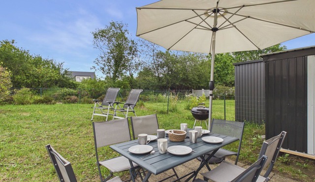 Near sea – Charming house with garden – Sleeps 6